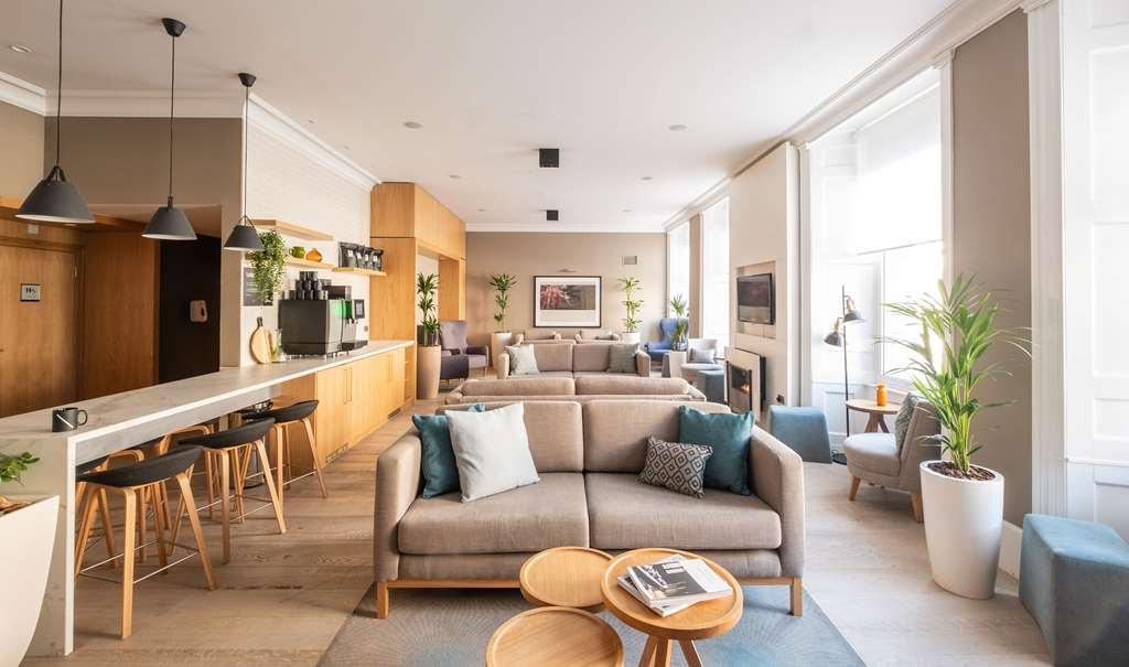 Heeton Concept Aparthotel Edinburgh Queen Street מראה פנימי תמונה